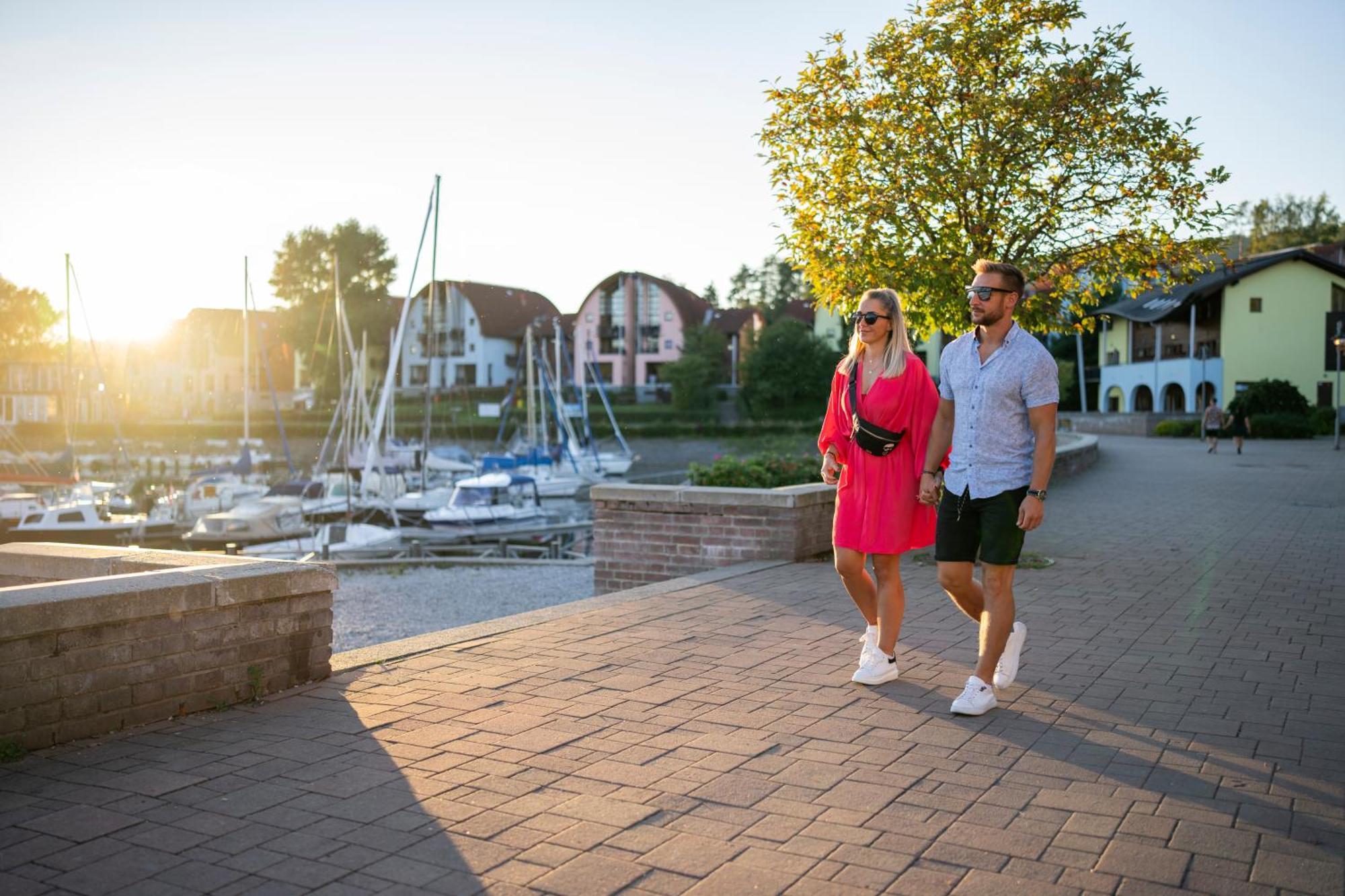 Апартаменты Landal Marina Lipno Липно-над-Влтавой Экстерьер фото
